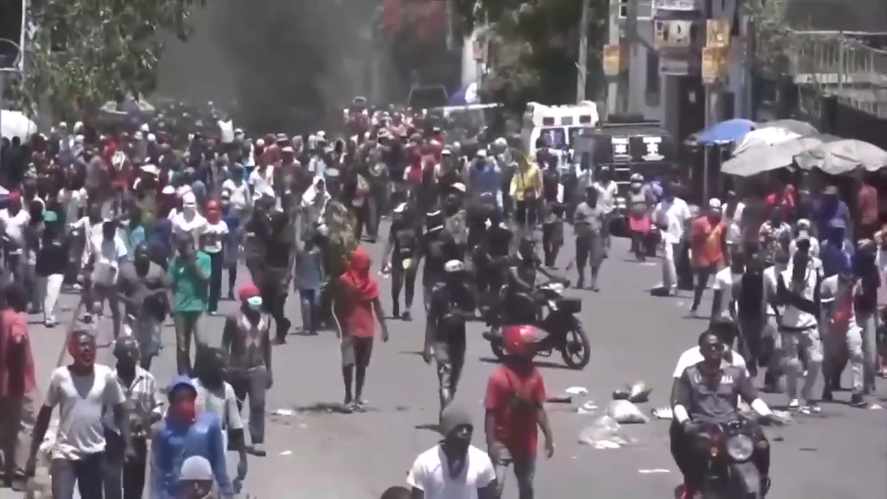 Gangs launch large-scale attack in Haiti&rsquo;s central region